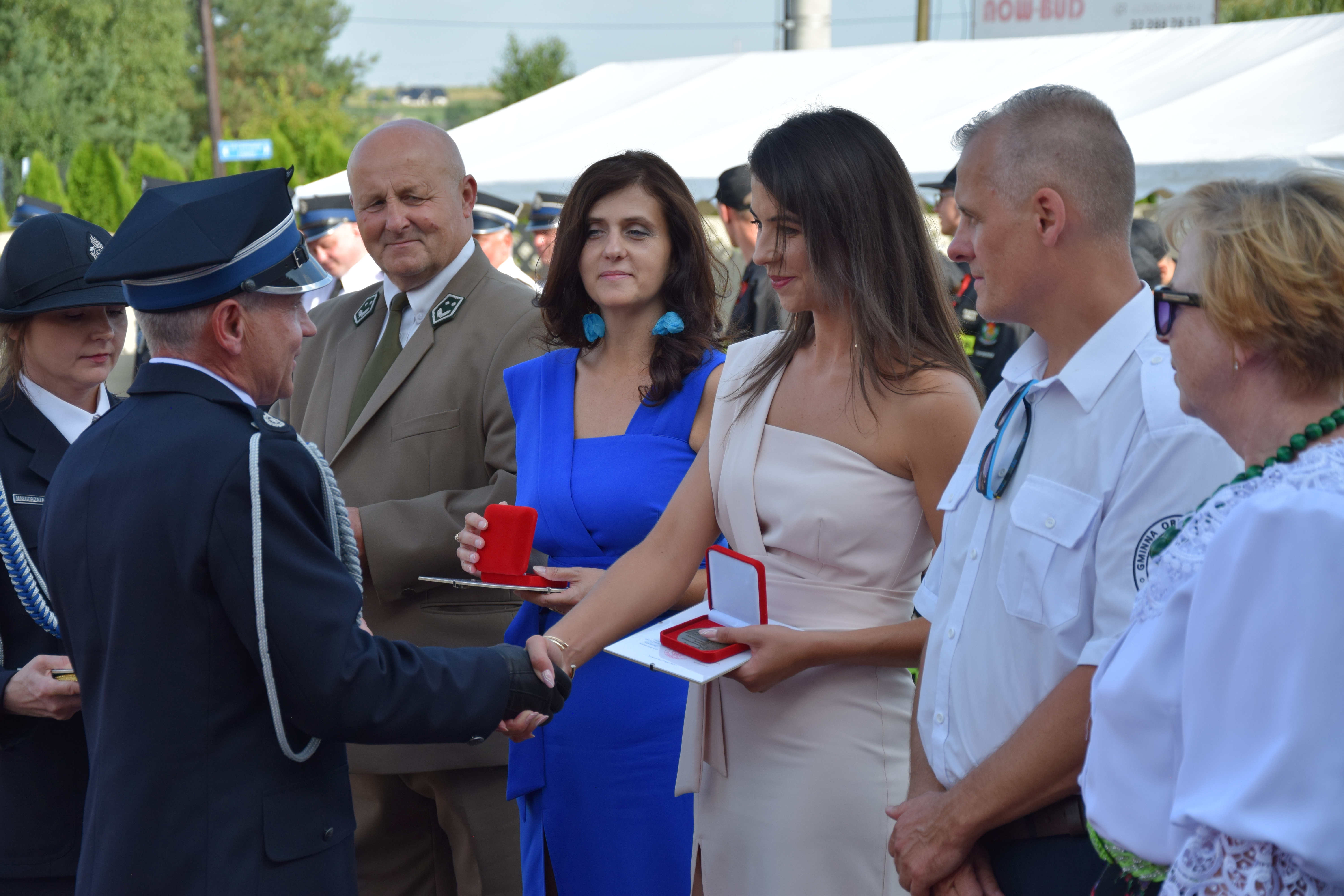 Zdjęcie przedstawia uczestników Jubileuszu 100-lecia OSP Toporowice