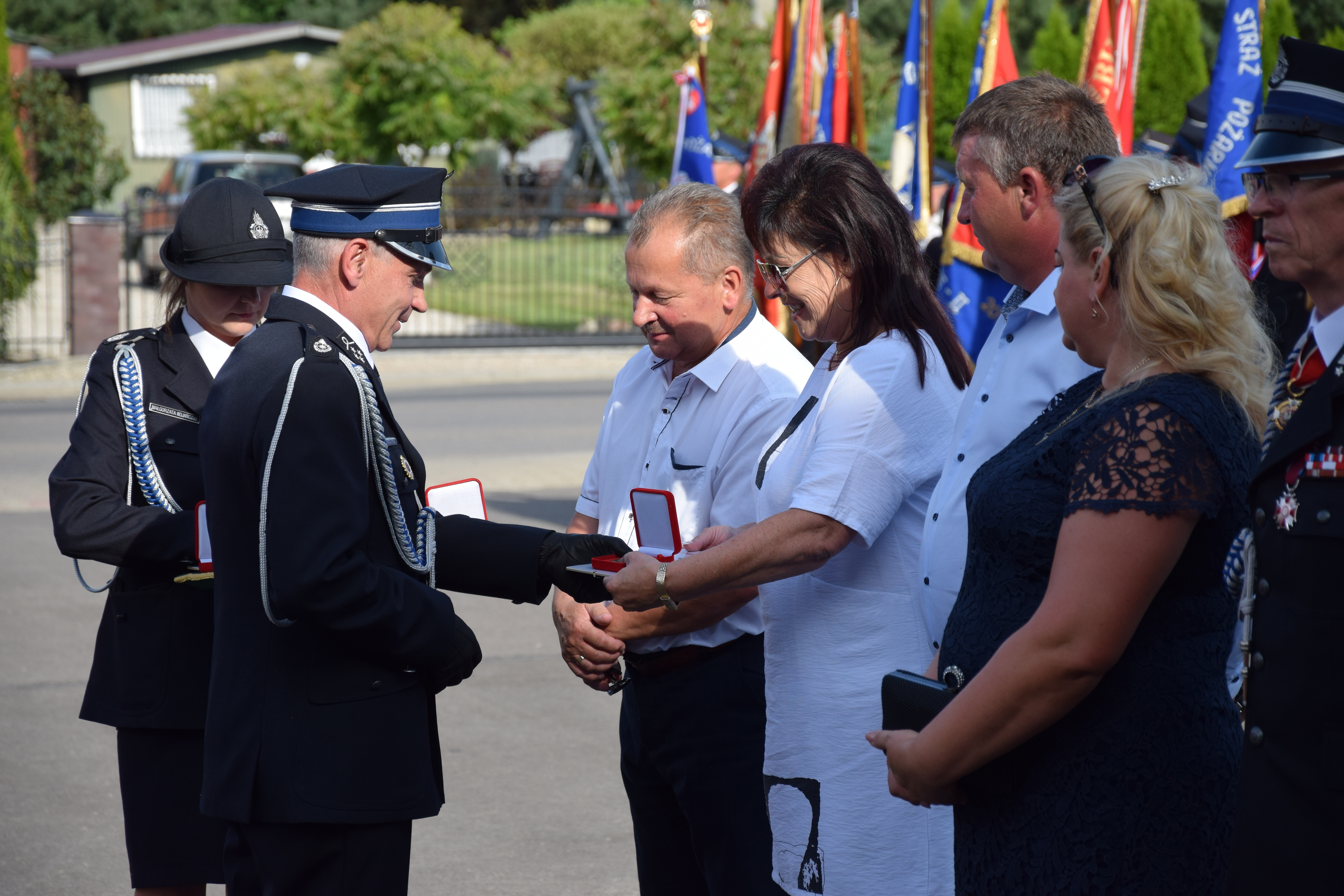 Zdjęcie przedstawia uczestników Jubileuszu 100-lecia OSP Toporowice