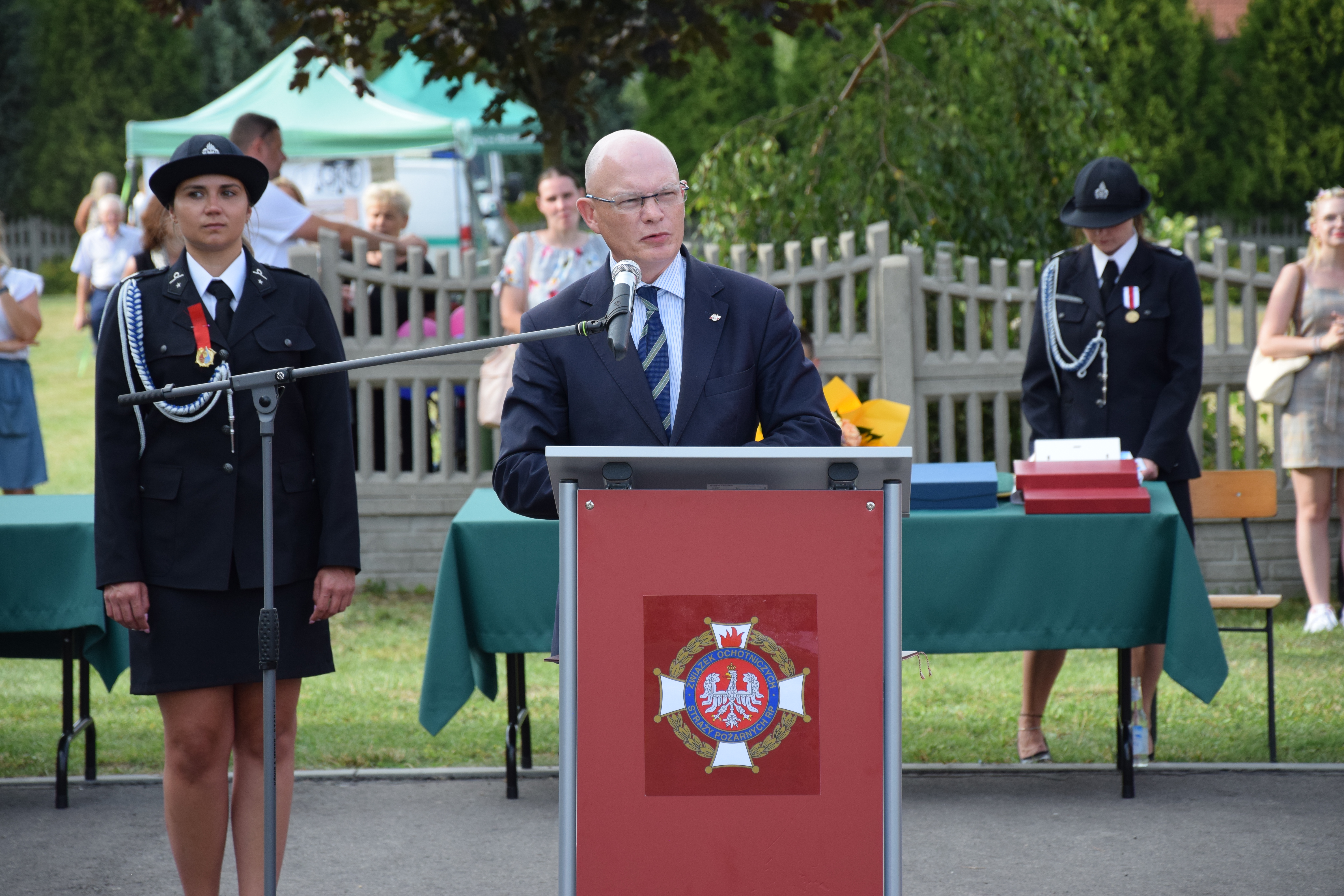 Zdjęcie przedstawia uczestników Jubileuszu 100-lecia OSP Toporowice