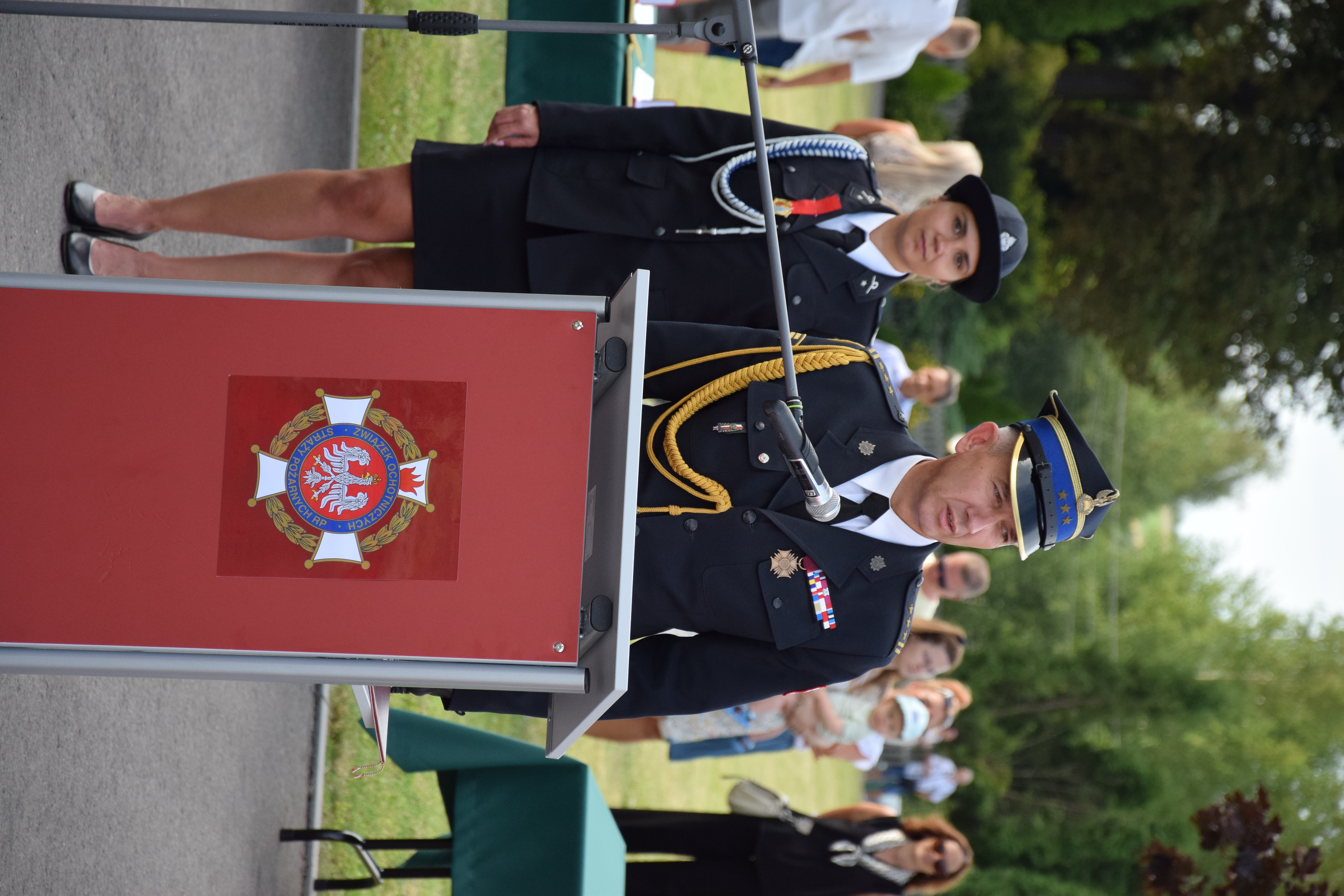 Zdjęcie przedstawia uczestników Jubileuszu 100-lecia OSP Toporowice